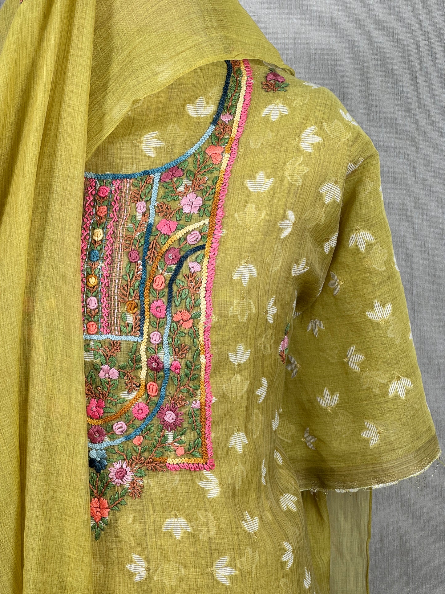 Chanderi Salwar Suit with Jamdani Weave & Hand Embroidery