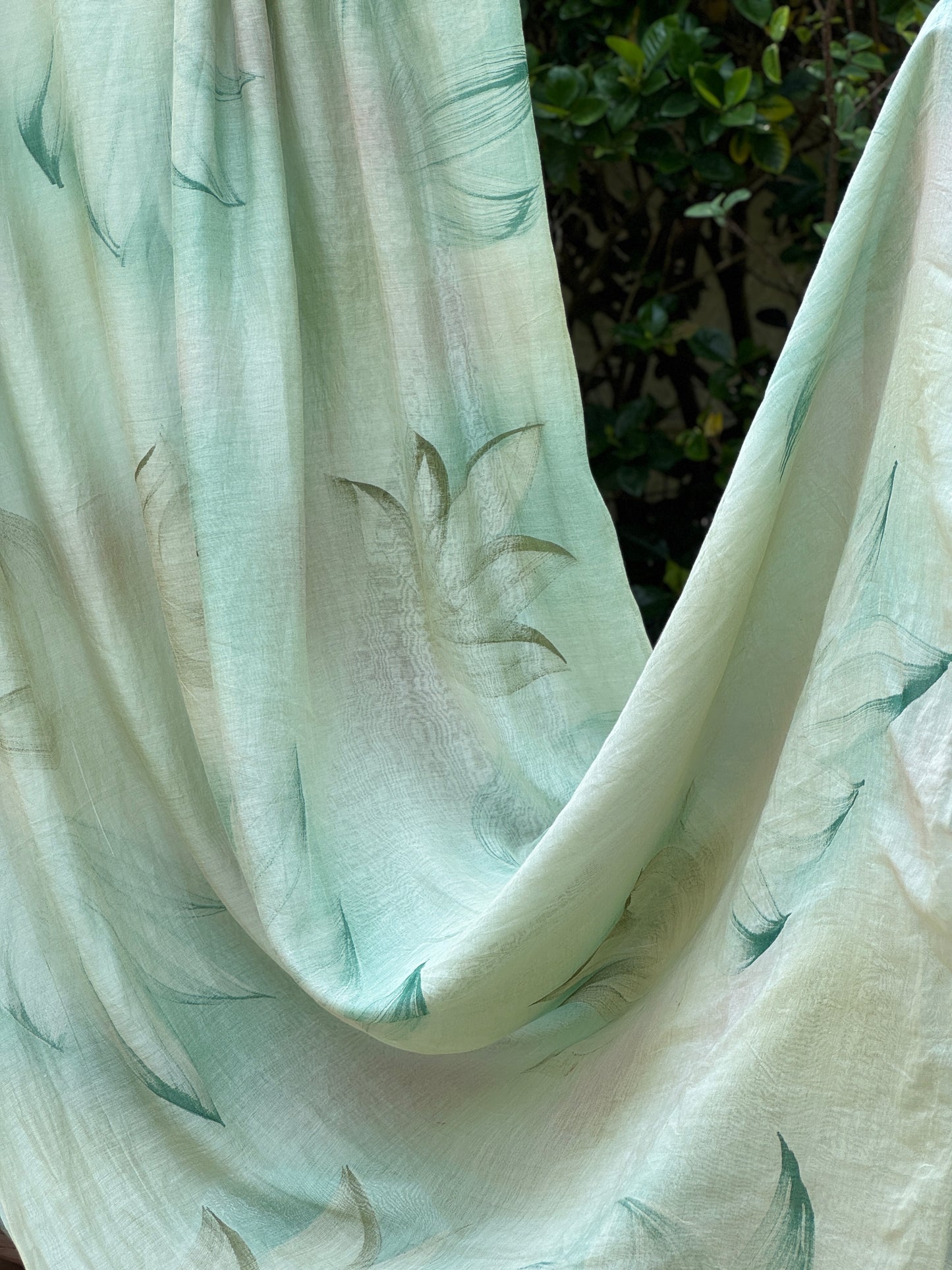 Hand Painted 40 gm Banarasi Chanderi Fabric