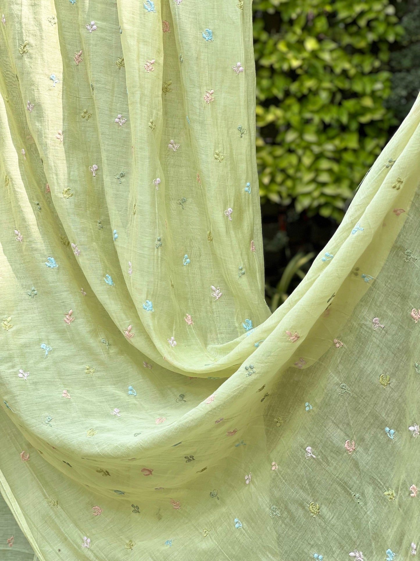 Embroidered 40gm Banarasi Chanderi Fabrics