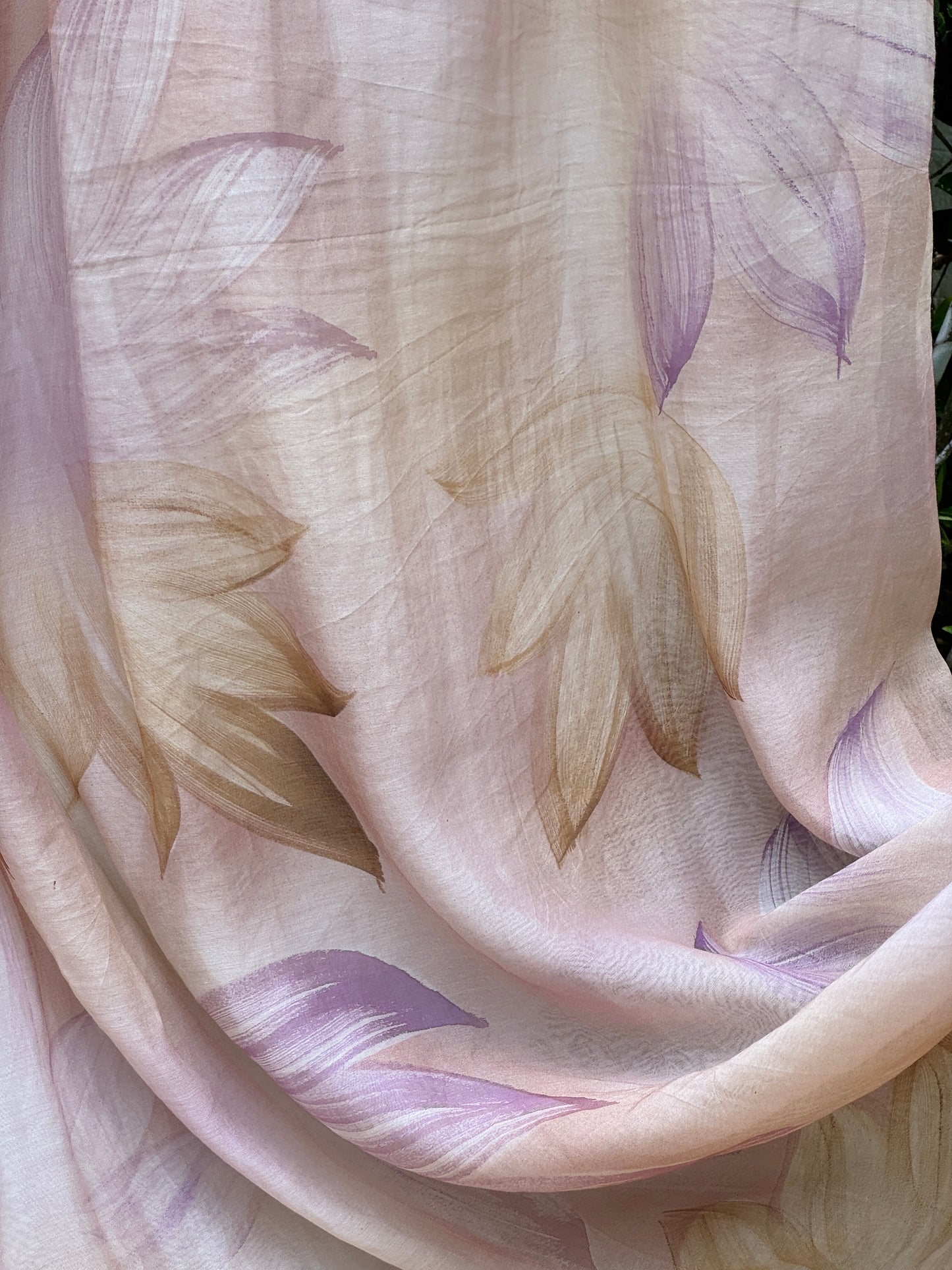 Hand Painted 40 gm Banarasi Chanderi Fabric