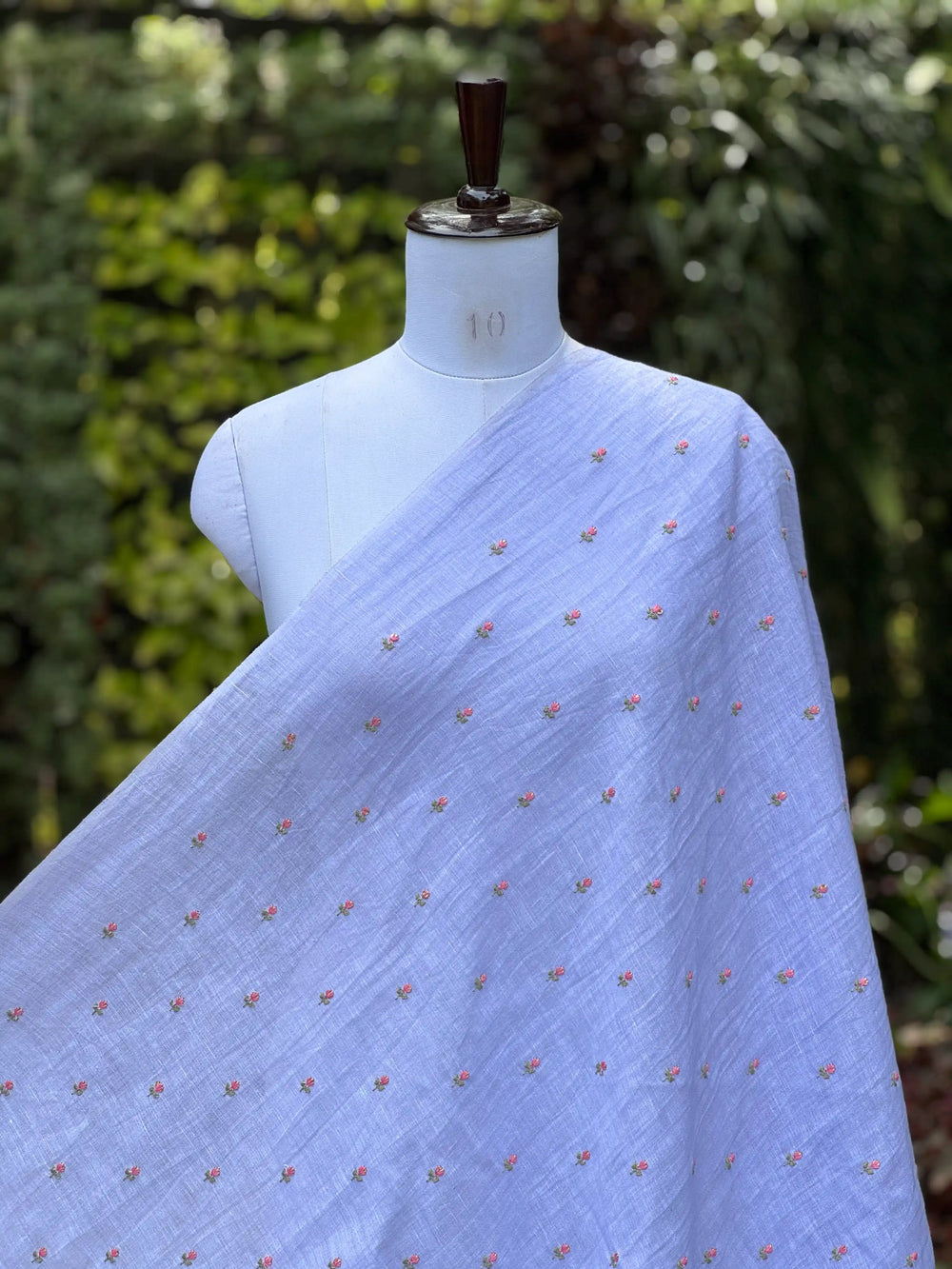 Embroidered  40 Lee Gauze Linen Fabric