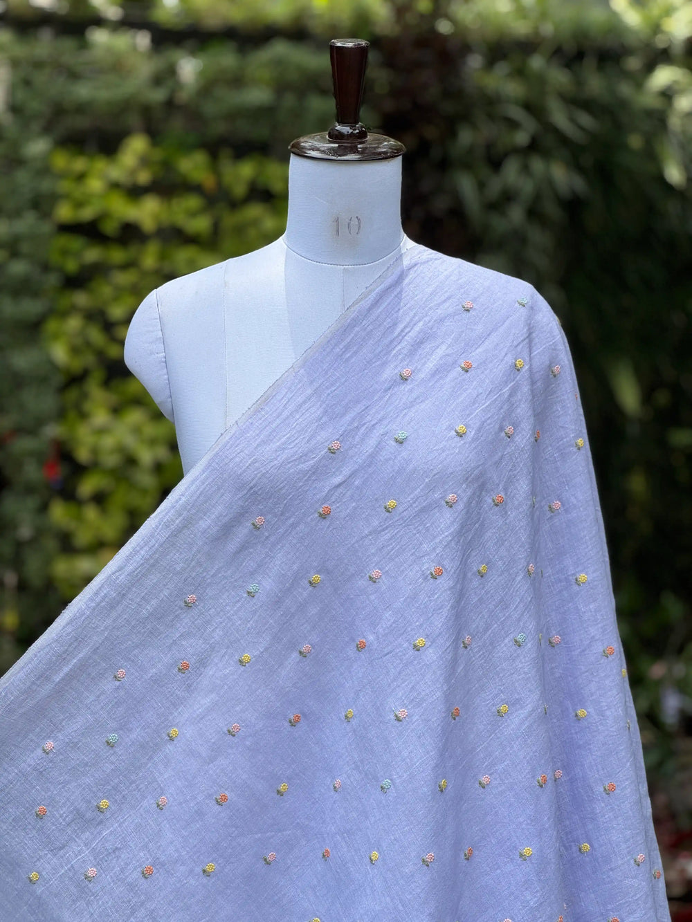 Embroidered  40 Lee Gauze Linen Fabric