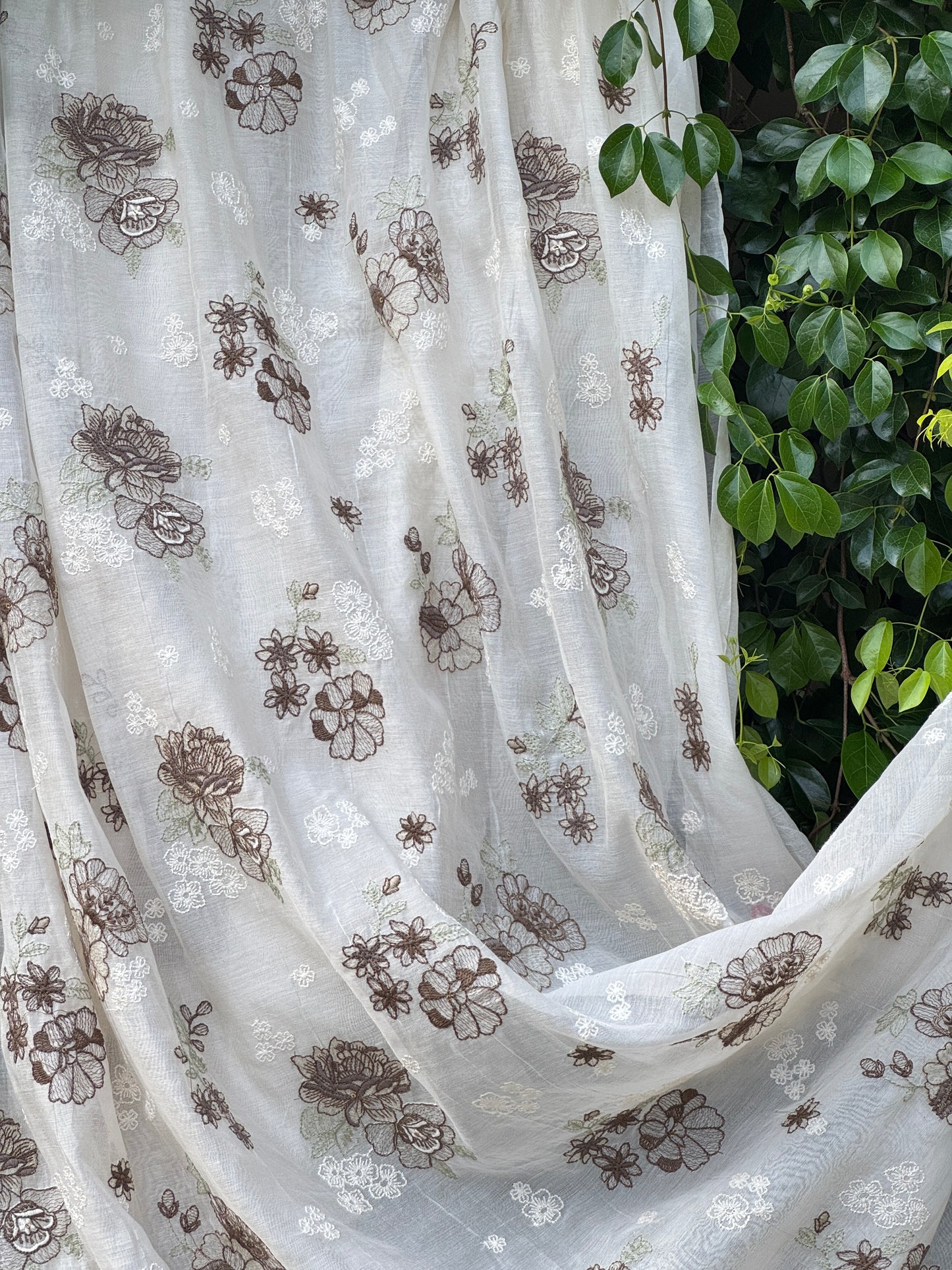 Embroidered 40 gm Banrasi Chanderi Fabric