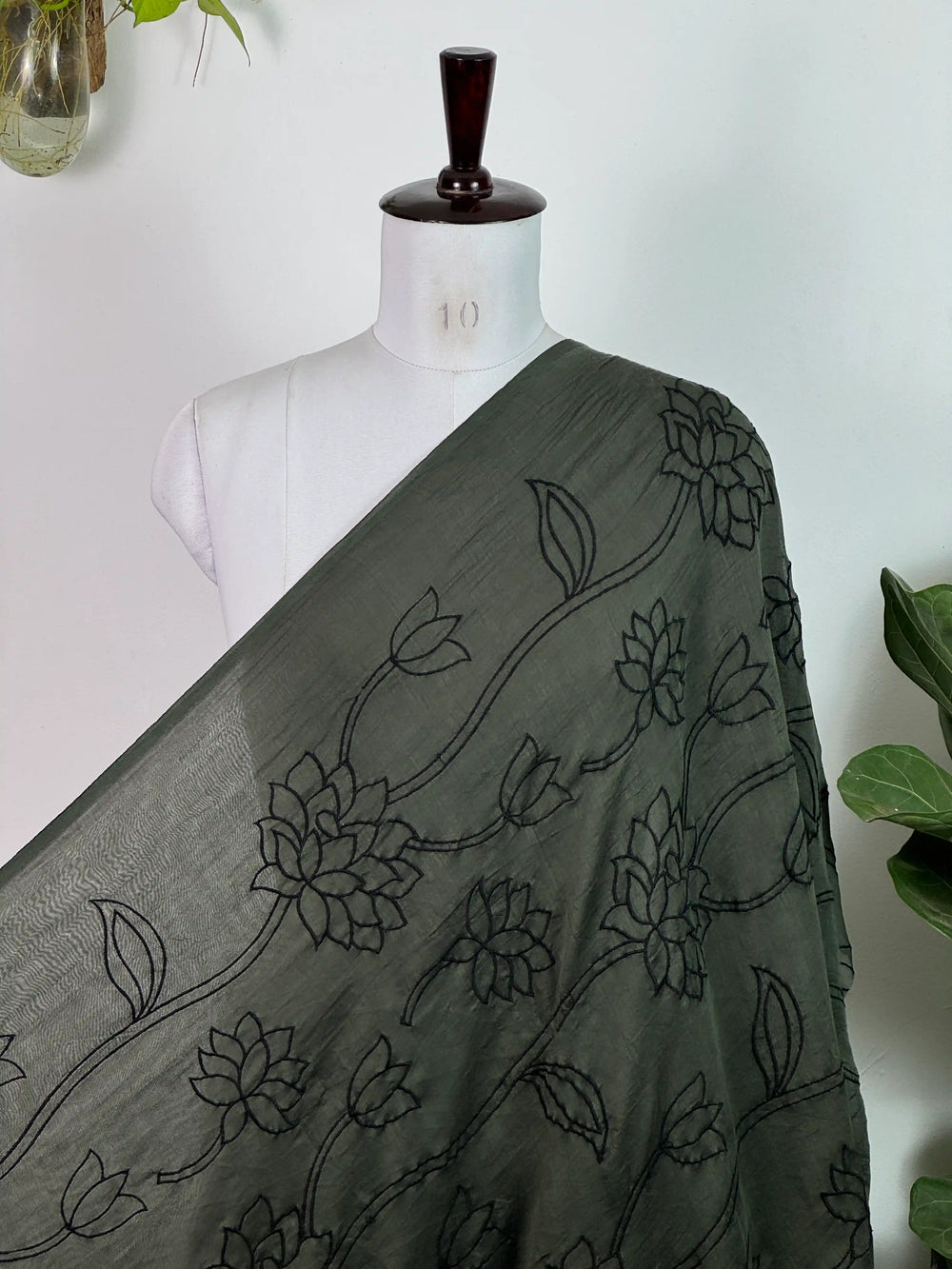 Embroidered 40gm Banarasi Chanderi Fabrics