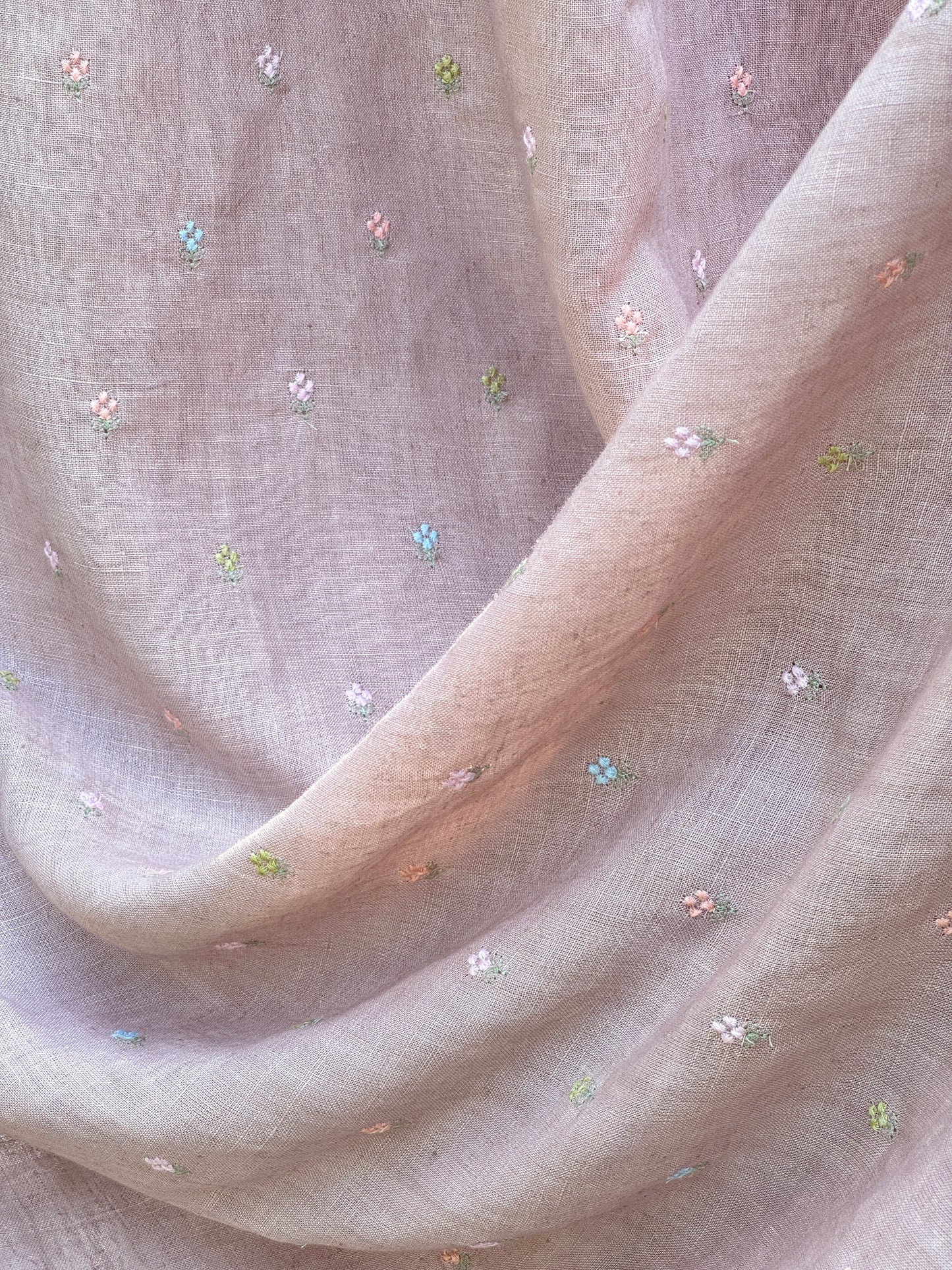 Embroidered 60 Lee Gauze Linen Fabric