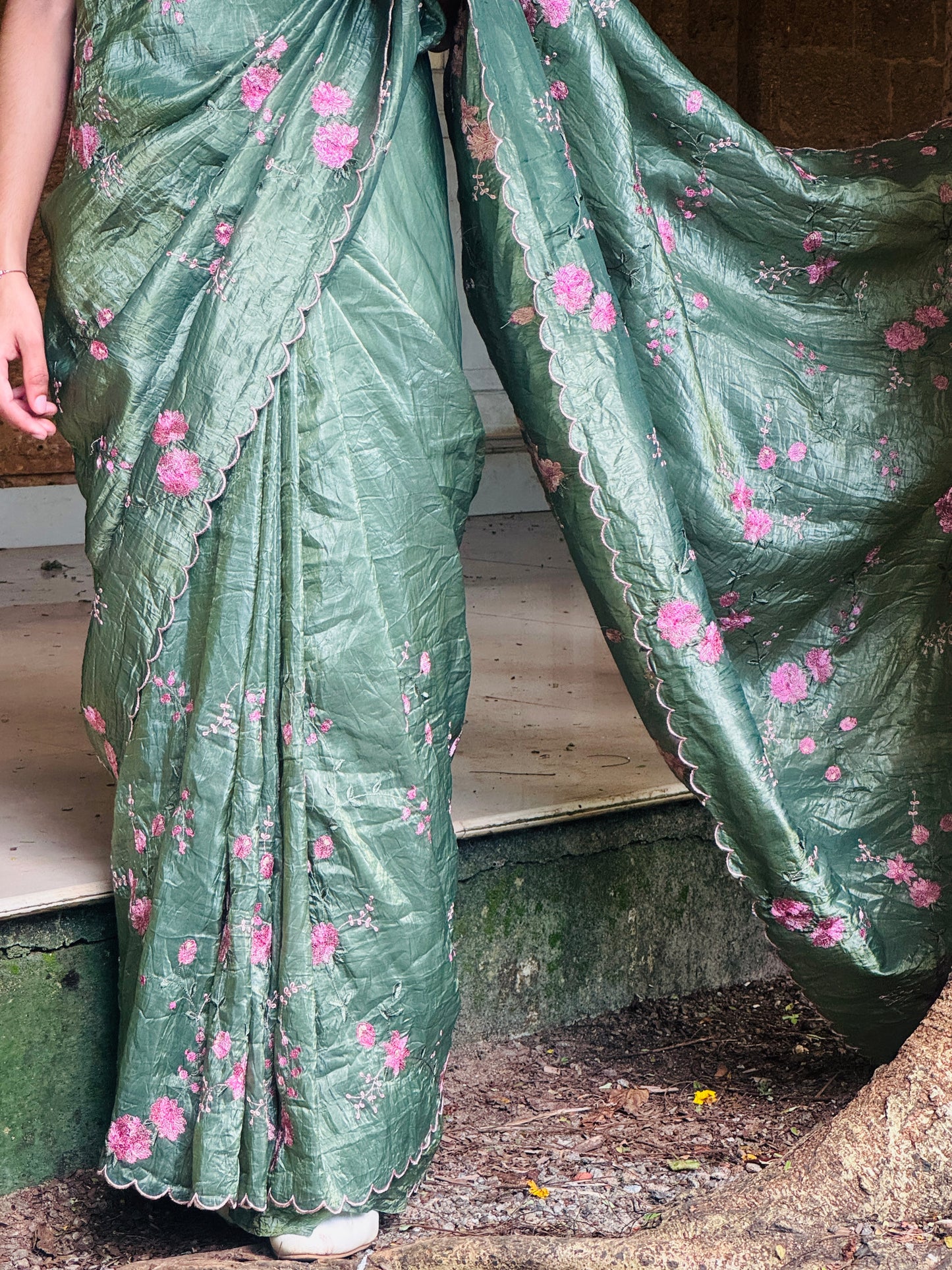 Embroidered Viscose Shimmer Organza Saree