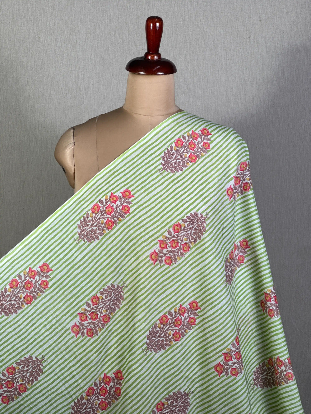 Printed Cambric Cotton Fabric
